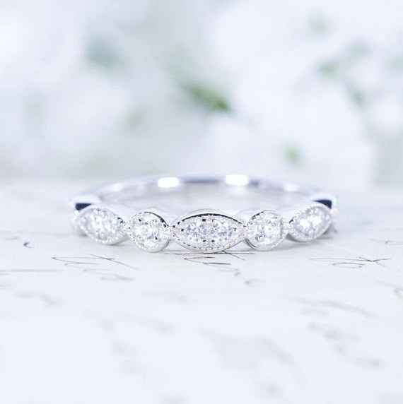 Wedding Band Opinions: Marquise/Scalloped Band?