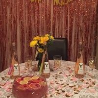 table set up decorations