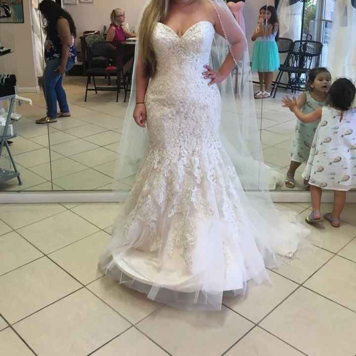 Show me your dresses!!