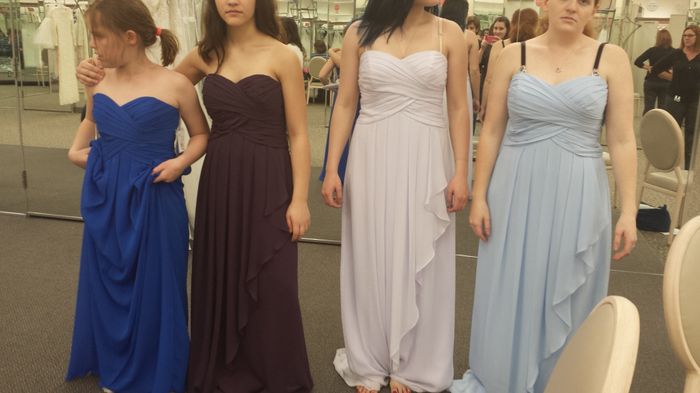 Wha kind of bridesmaid dress goes well with my gown?