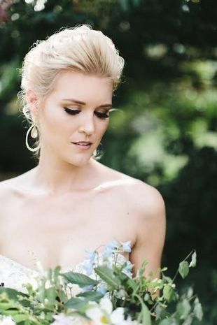 A faux-updo?