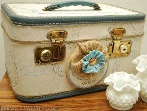 Vintage Luggage Card Box diy 2