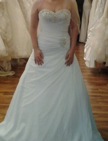 Any Mori Lee Brides out there?