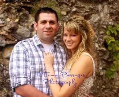 Engagement Pics are HERE!! *very pic heavy*