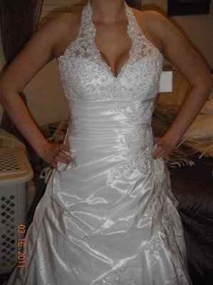 I need help/advice on dress/DD chest!