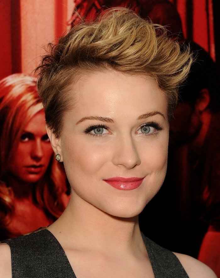 Show me your wedding hair inspiration.