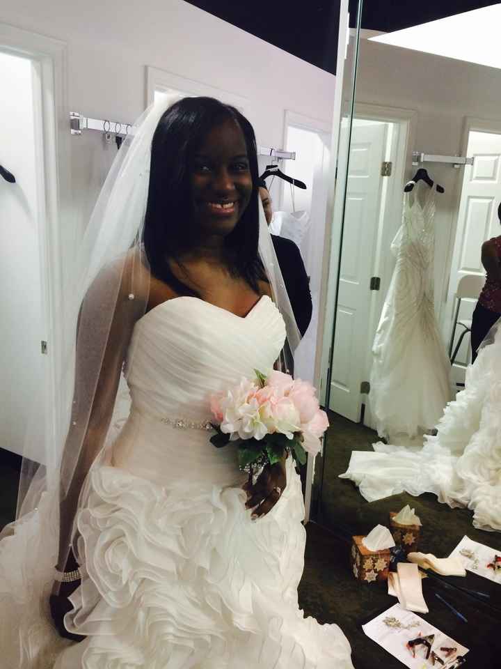More Dress Pics, Please!