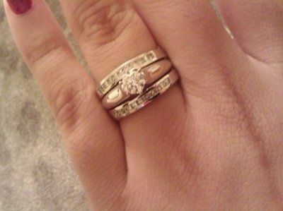 WR: Who here has pics of their e-rings and wedding bands? (PICS)