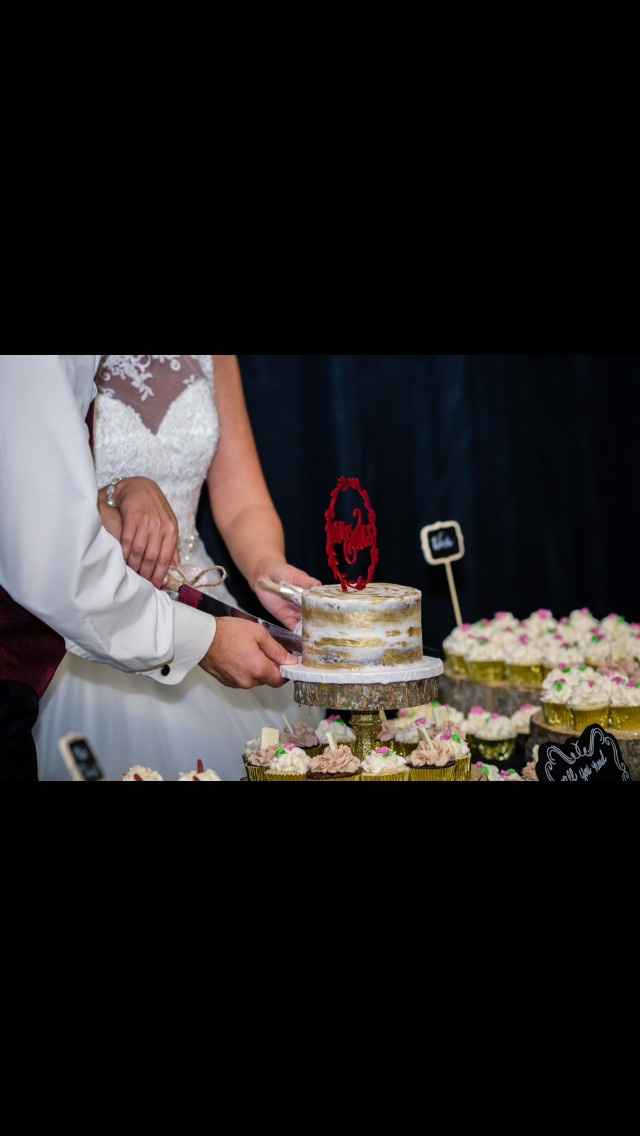 Has anyone had a 'semi/nearly naked' cake?