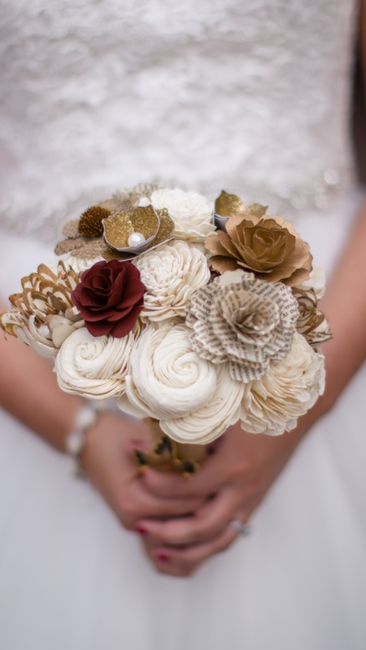 Fake flowers vs real flowers