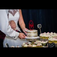 Has anyone had a 'semi/nearly naked' cake?