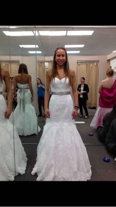 Wedding Dress Help :)