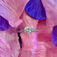 Who has a Verragio ring??