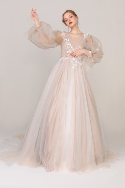 i need help finding a dress from a knockoff website! 9