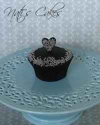 Bling on the Wedding Cake.