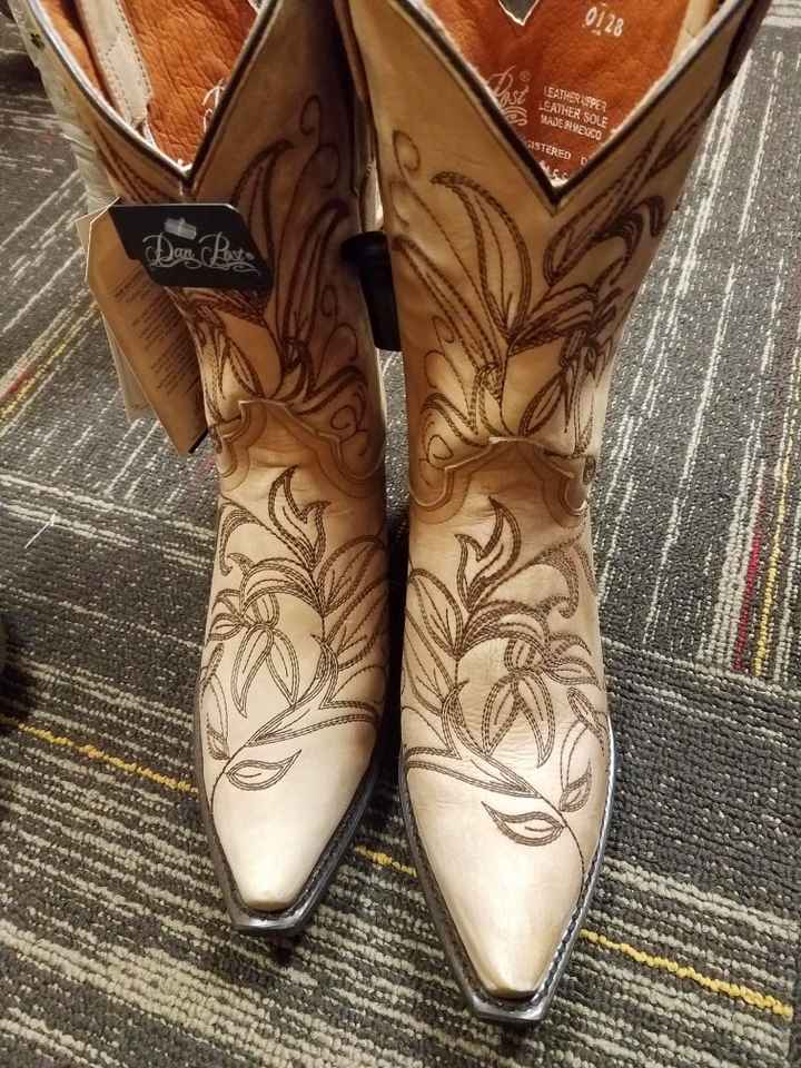 Cowboy take me away! Show off your cowboy boots - 1