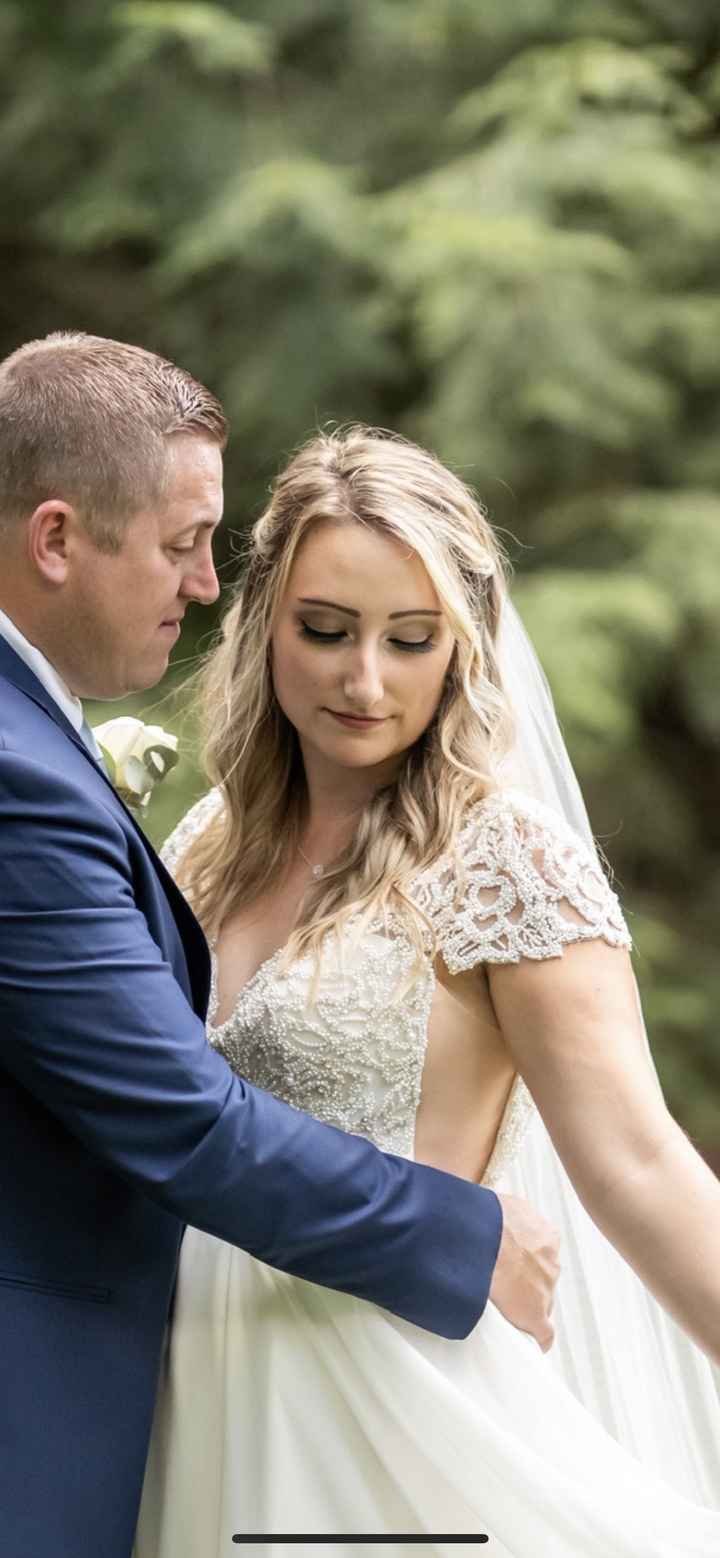 Did anyone regret doing their own makeup for their wedding day? - 1