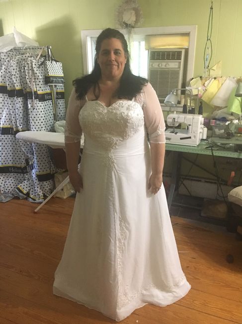 Show Me Your Gown + Accessories! 33