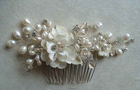 bridal hair comb PLUS veil -- how does this work comfortably?