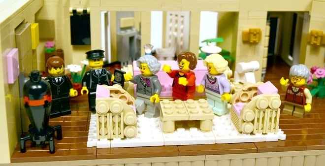 NWR: the Golden Girls Lego set is all I ever want for the rest of my life