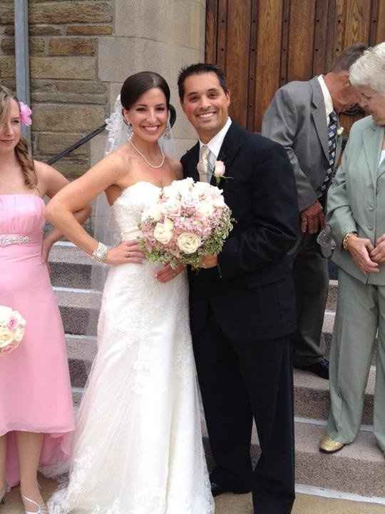 I AM NOW A MARRIED WOMEN! Some non pro pics*