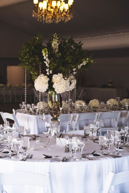 Centerpieces - Matching or Mixing It Up? 1