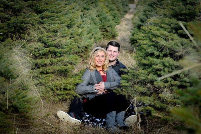 Engagement Photo Outfits 18