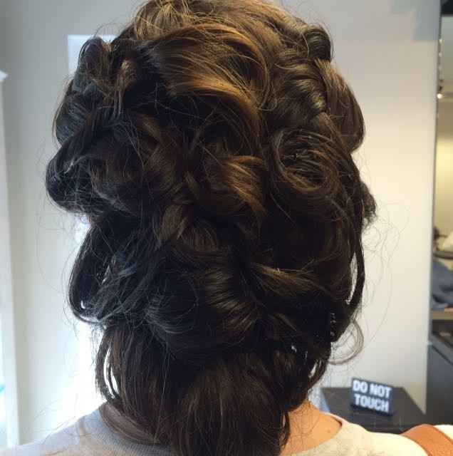 Let me see your wedding day hair!