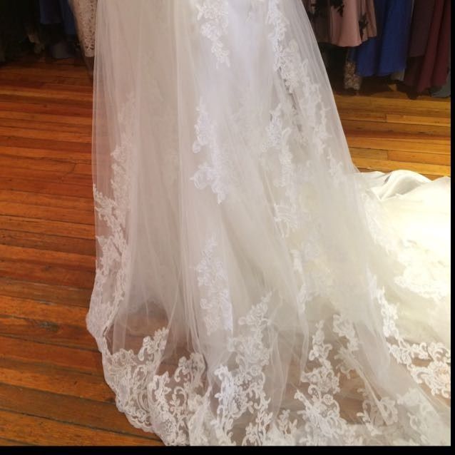 Anybody bought a used dress ?