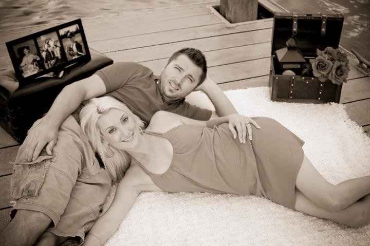 Finally got our Enagagement Photos!! (Pic Heavy)!