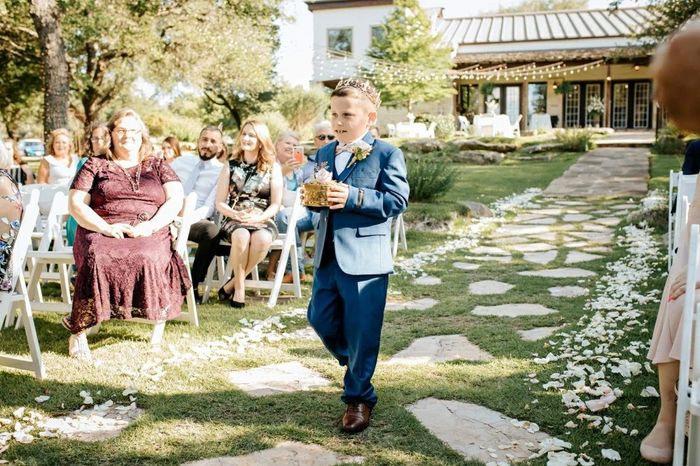 My husband and i got married a few months ago and got our wedding photos back! i thought i would sha