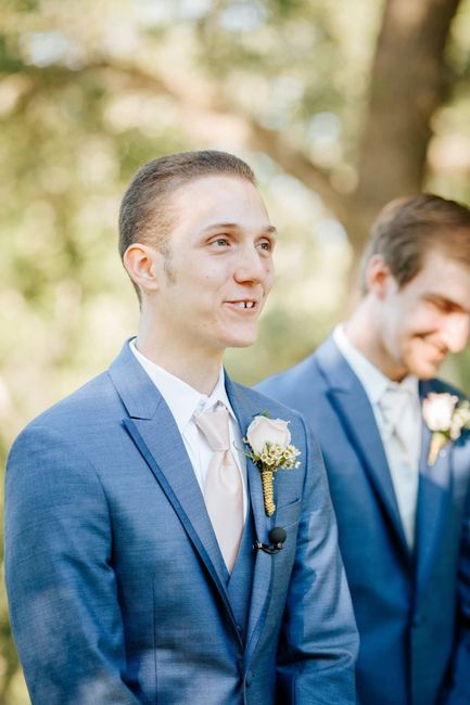 My husband and i got married a few months ago and got our wedding photos back! i thought i would sha