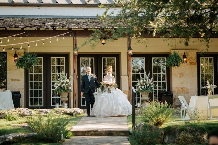 My husband and i got married a few months ago and got our wedding photos back! i thought i would sha