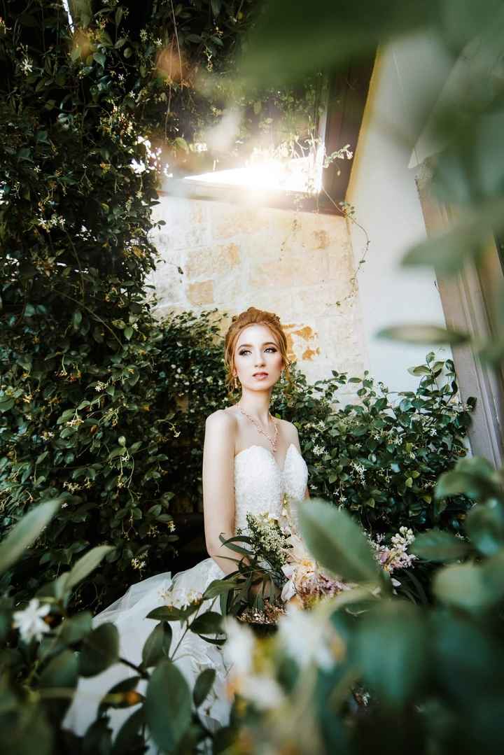 My husband and i got married a few months ago and got our wedding photos back! i thought i would sha