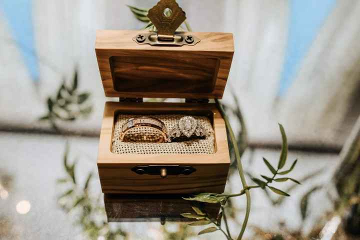 My husband and i got married a few months ago and got our wedding photos back! i thought i would sha