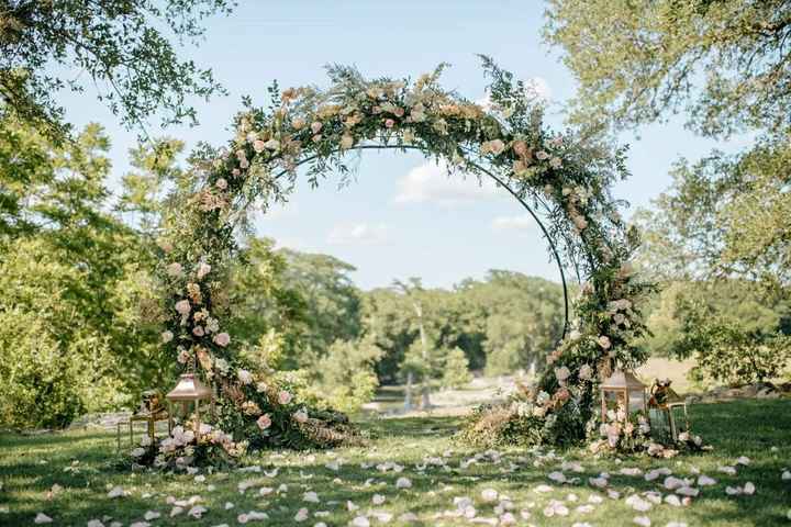 My husband and i got married a few months ago and got our wedding photos back! i thought i would sha
