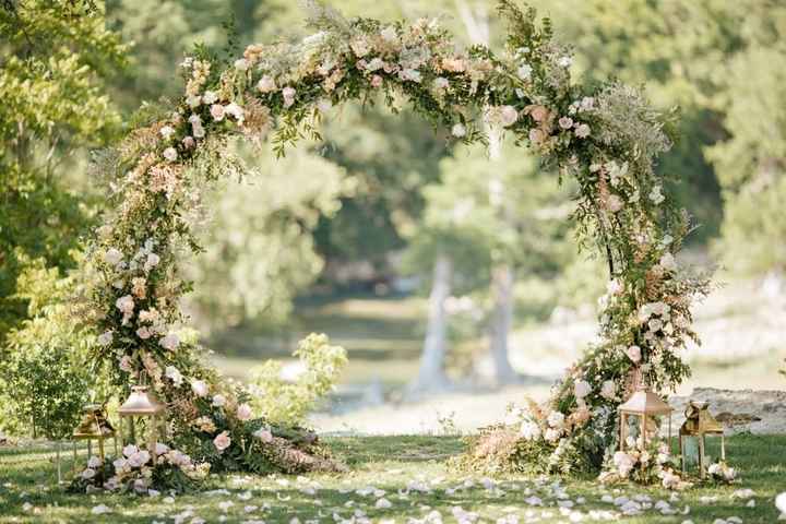 My husband and i got married a few months ago and got our wedding photos back! i thought i would sha