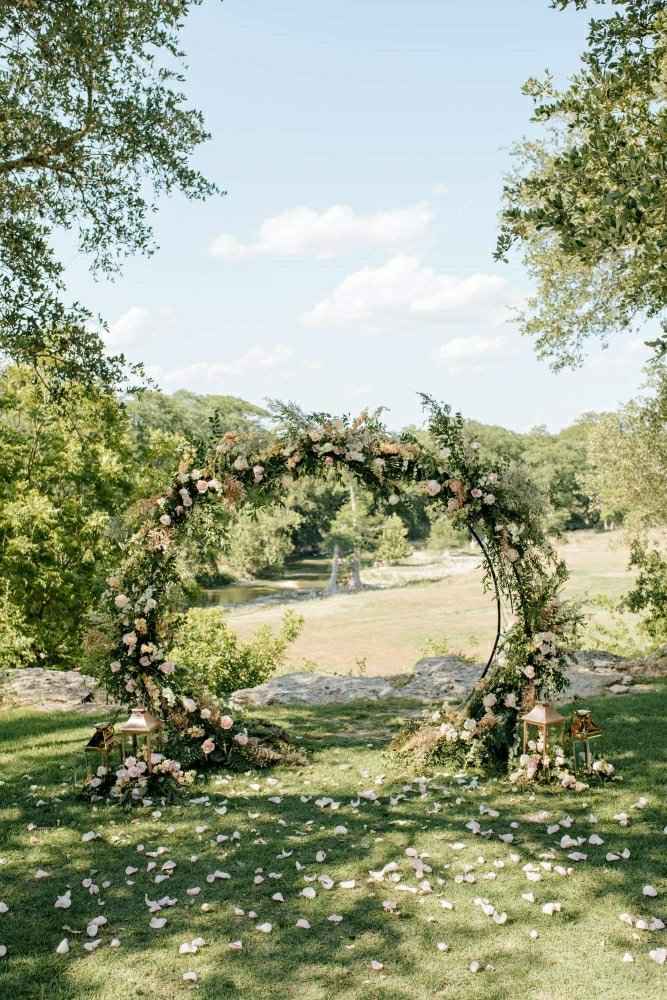 My husband and i got married a few months ago and got our wedding photos back! i thought i would sha