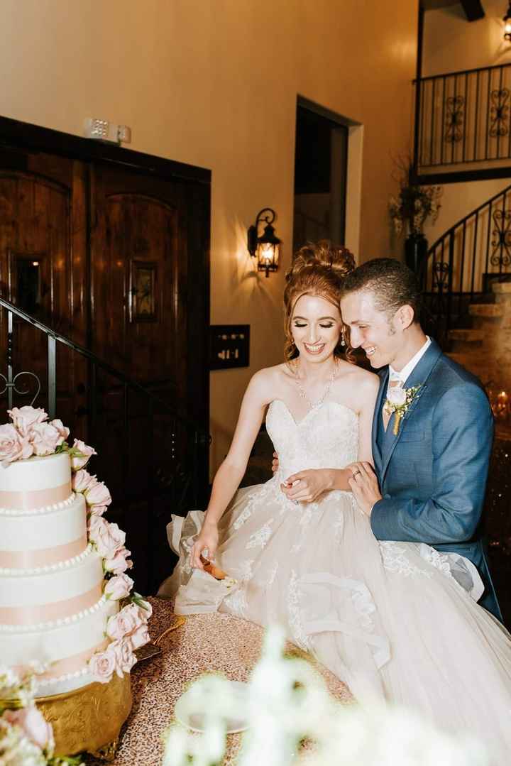 My husband and i got married a few months ago and got our wedding photos back! i thought i would sha