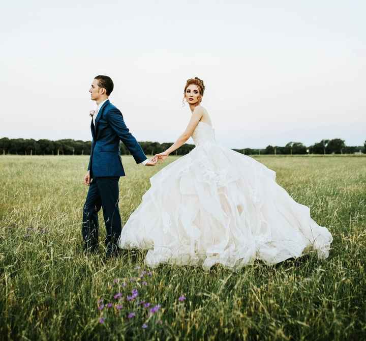 My husband and i got married a few months ago and got our wedding photos back! i thought i would sha