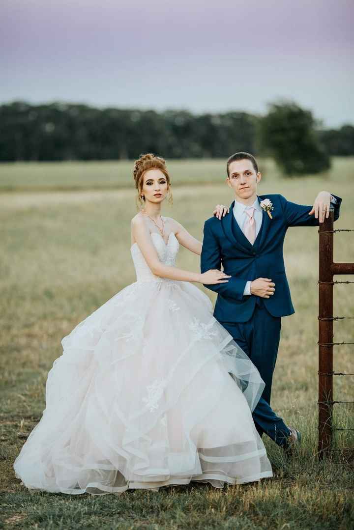 My husband and i got married a few months ago and got our wedding photos back! i thought i would sha