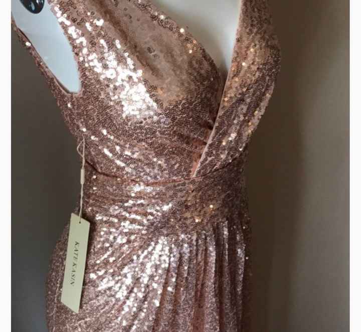 How it looks on mannequin 