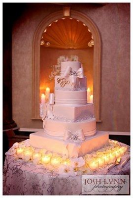 Can I see your wedding cake?