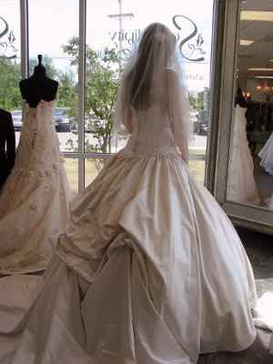 Dream dress came but seriously stressed!! Help!!