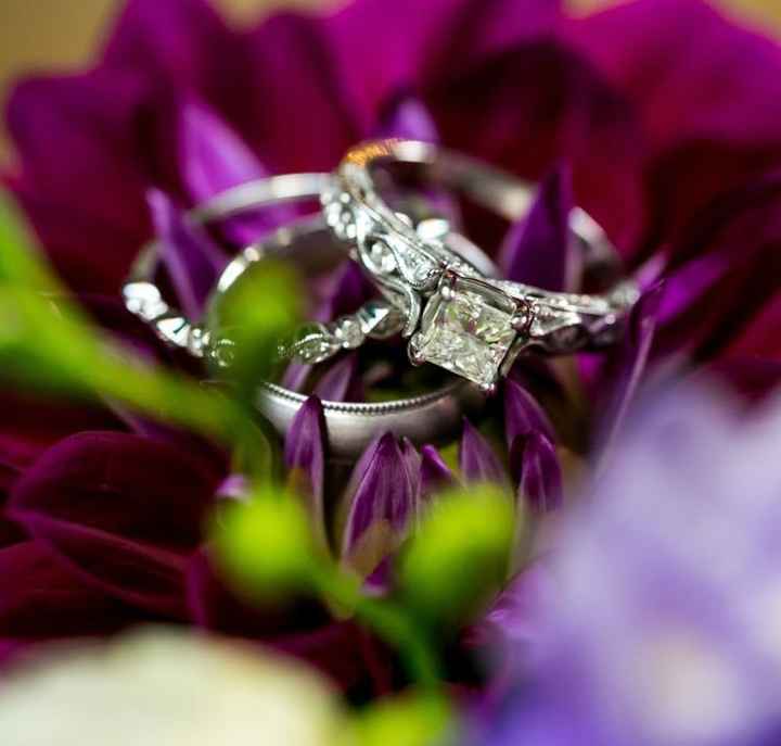 Small diamond ladiessssss.....Let me see those small diamond halo's (half carat and lower)