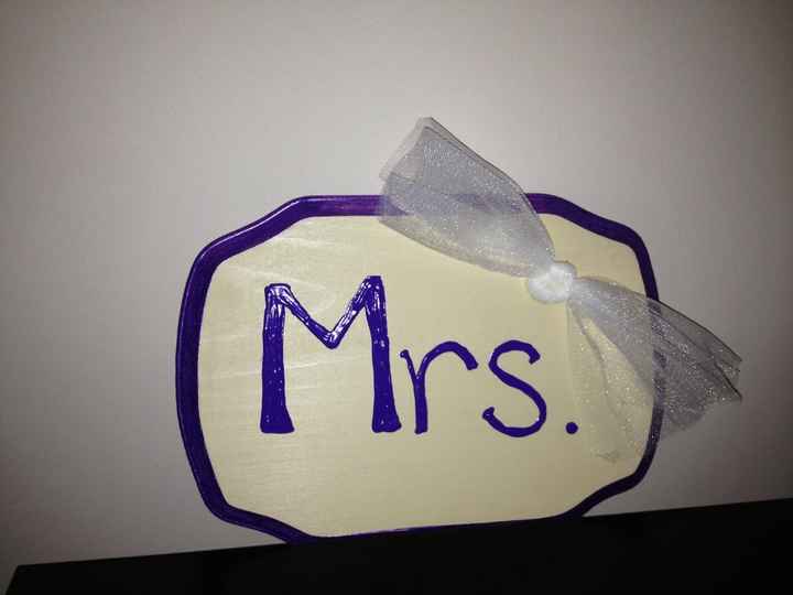 DIY Mr. & Mrs. signs