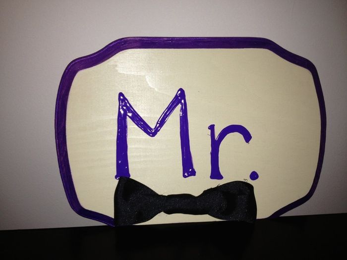 DIY Mr. & Mrs. signs