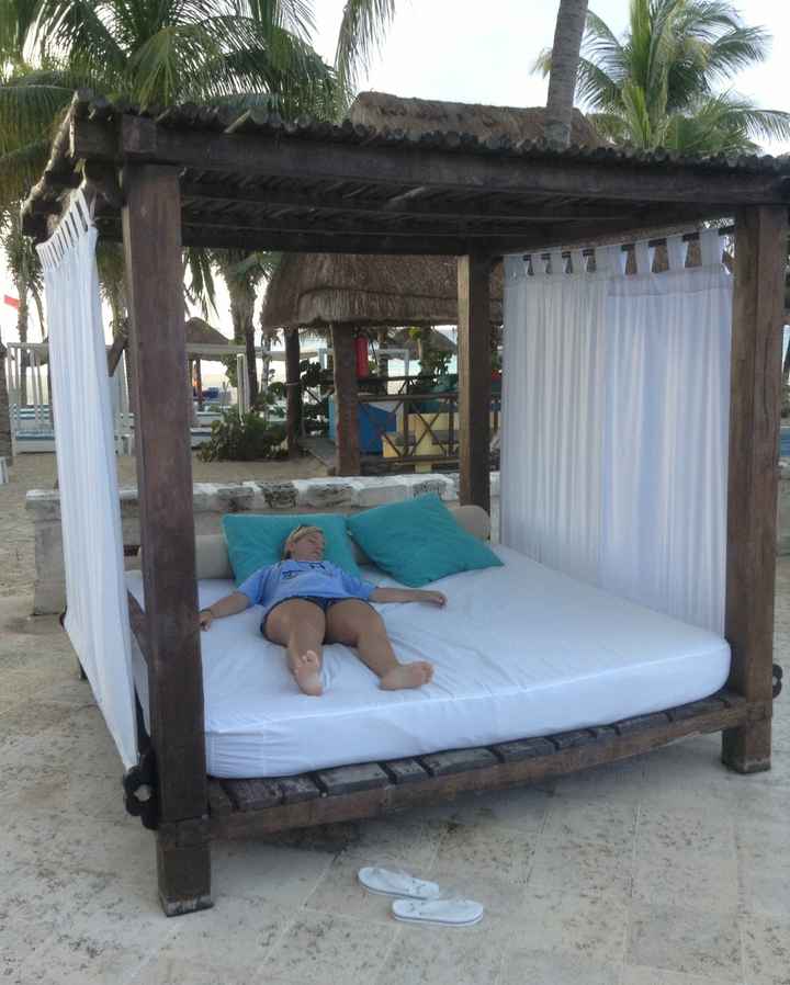 Just got back from our HONEYMOON! Some pics :)