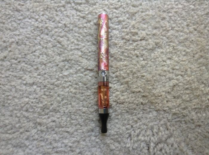 NWR: for those of you trying to quit smoking, start vaping instead! Pic