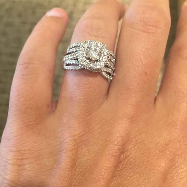 Show me your wedding set!